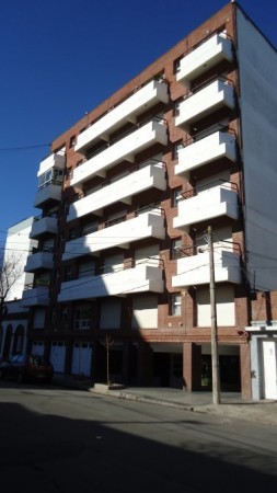 Vendo Departamento de 3 ambientes Ubicado en La Perla