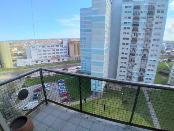 Venta de departamento 3 ambientes con balcón 
