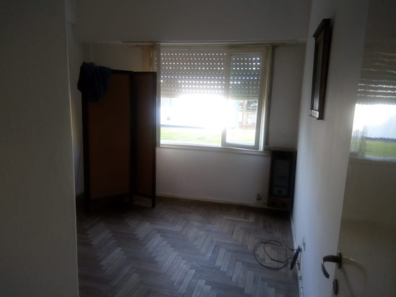 Venta de Casa 3 ambientes, Barrio 9 de julio