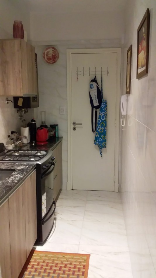 Venta de  departamendo dos ambientes con balcon y  vista al mar. 
