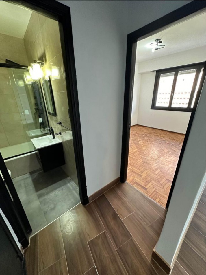 Venta de departamento dos ambientes con balcon vista al mar 