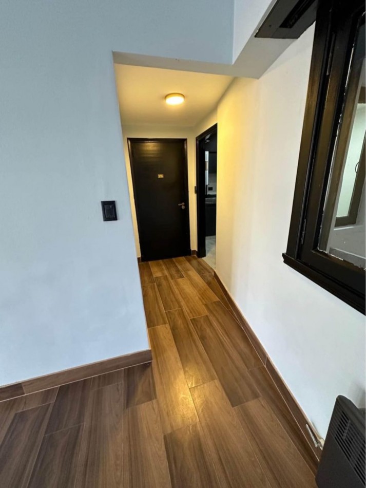 Venta de departamento dos ambientes con balcon vista al mar 