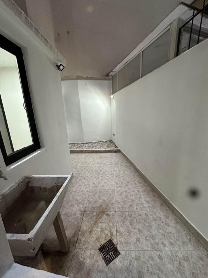 Venta de departamento dos ambientes con balcon vista al mar 