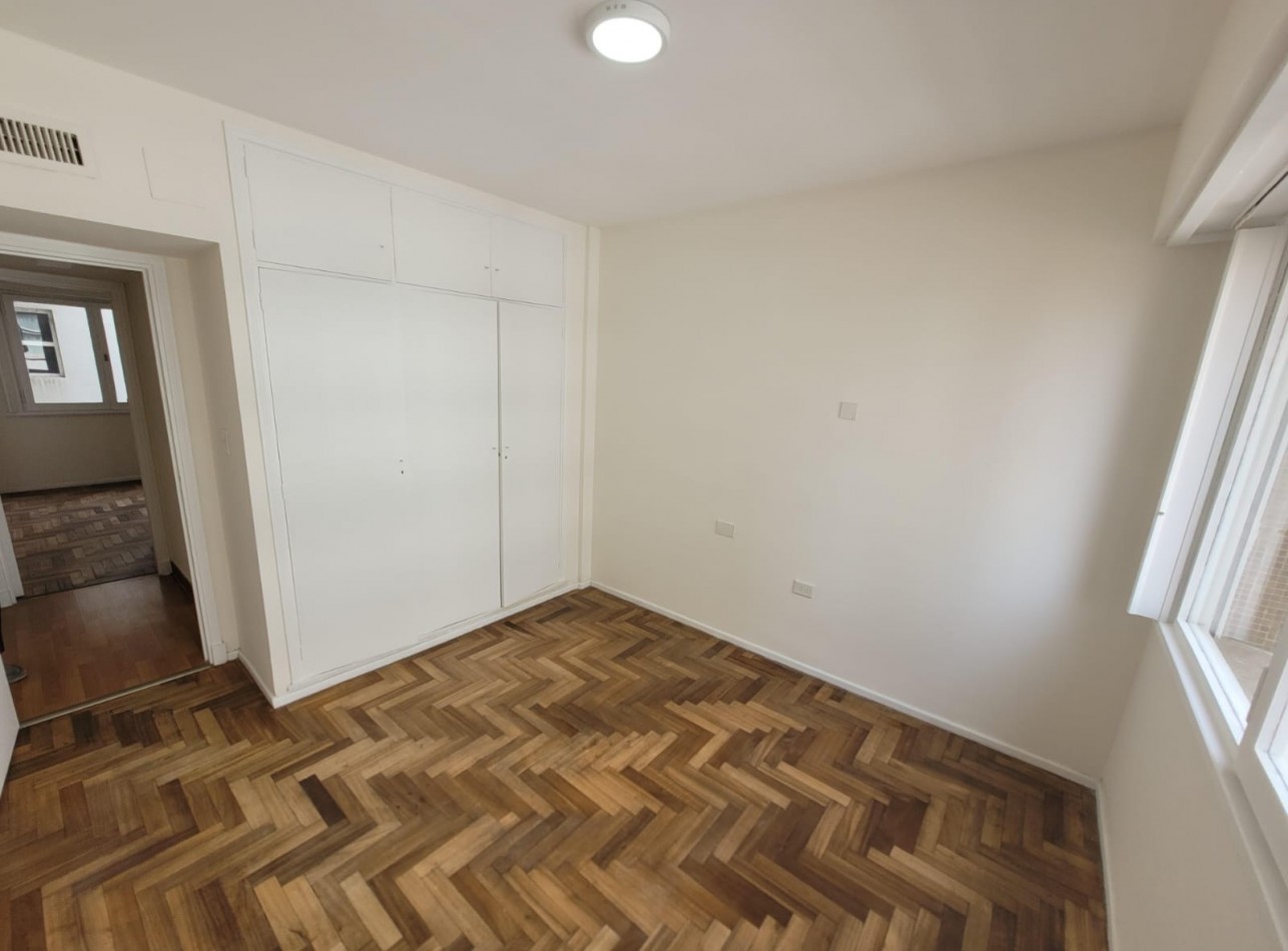 Departamento 3 ambientes a la calle con balcon saliente
