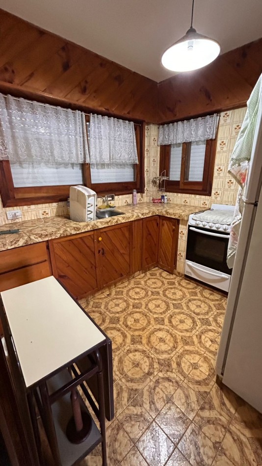 Venta de casa seis ambientes, a cinco cuadras del mar.  La Lucila Del Mar
