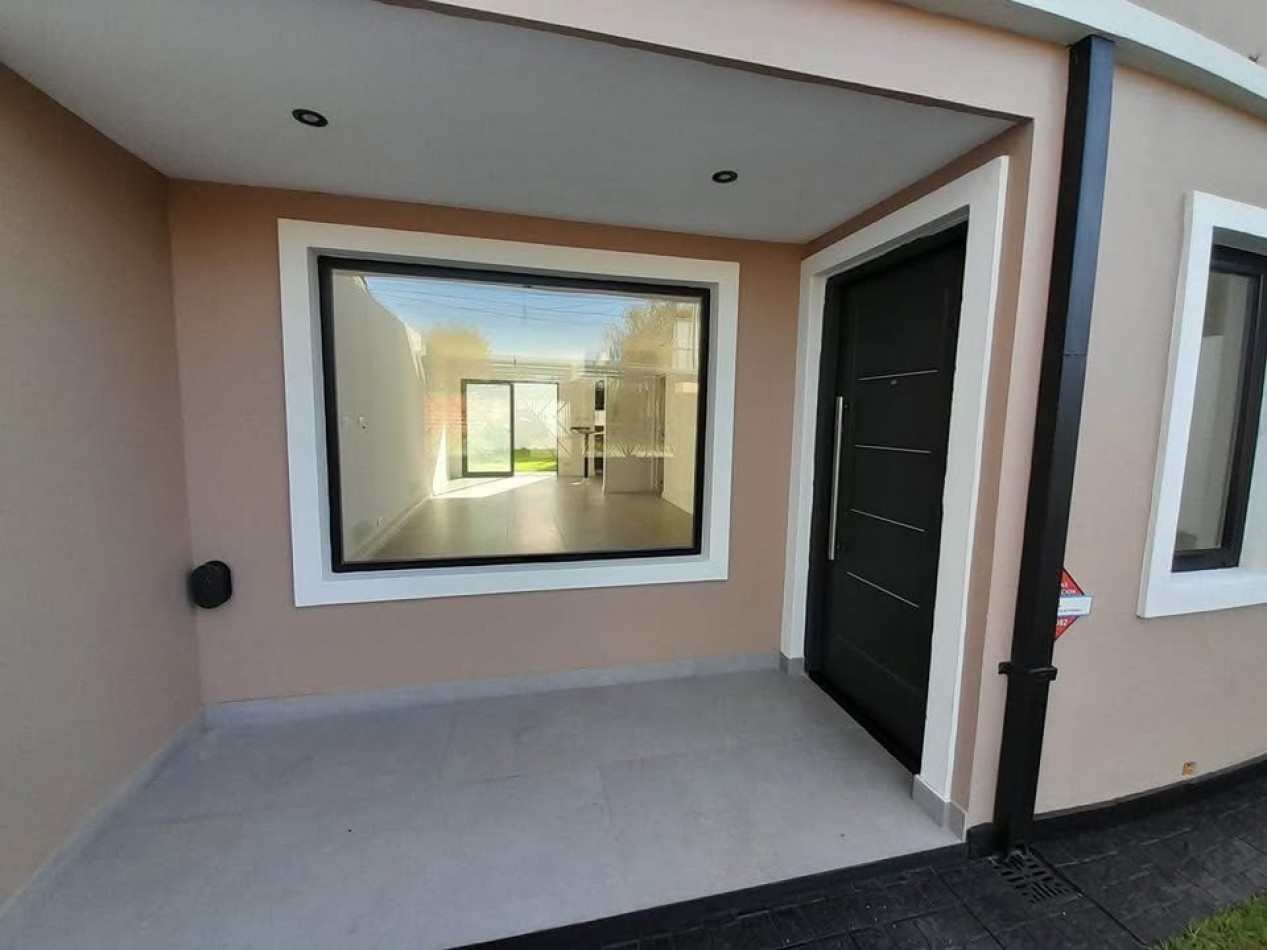 Duplex tres ambientes a estrenar. Barrio los Pinares