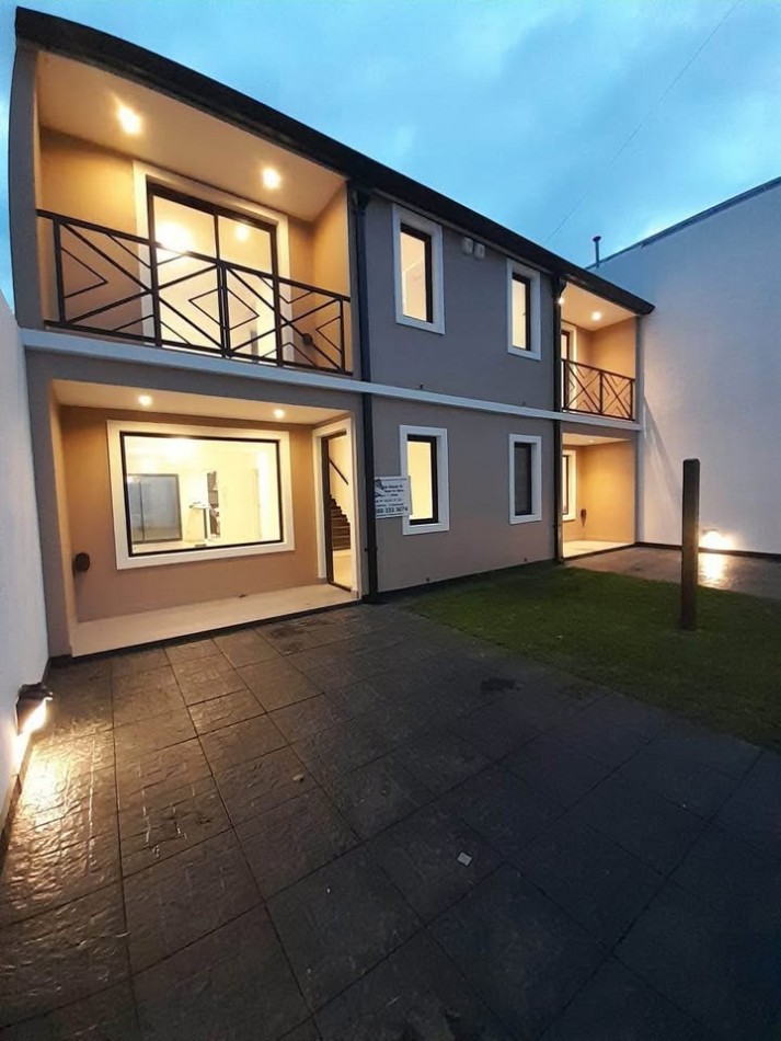 Duplex tres ambientes a estrenar. Barrio los Pinares