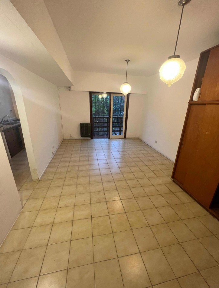 Venta de departamento monoambiente. Balcon saliente. Barrio Don Bosco