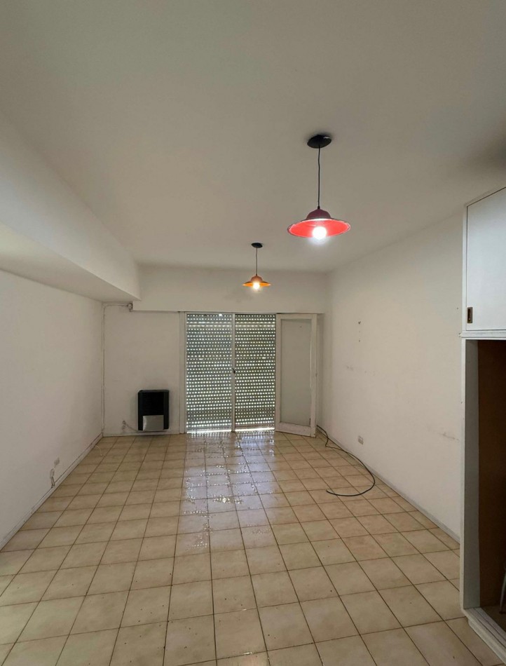 Venta de departamento monoambiente. Balcon saliente. Barrio Don Bosco