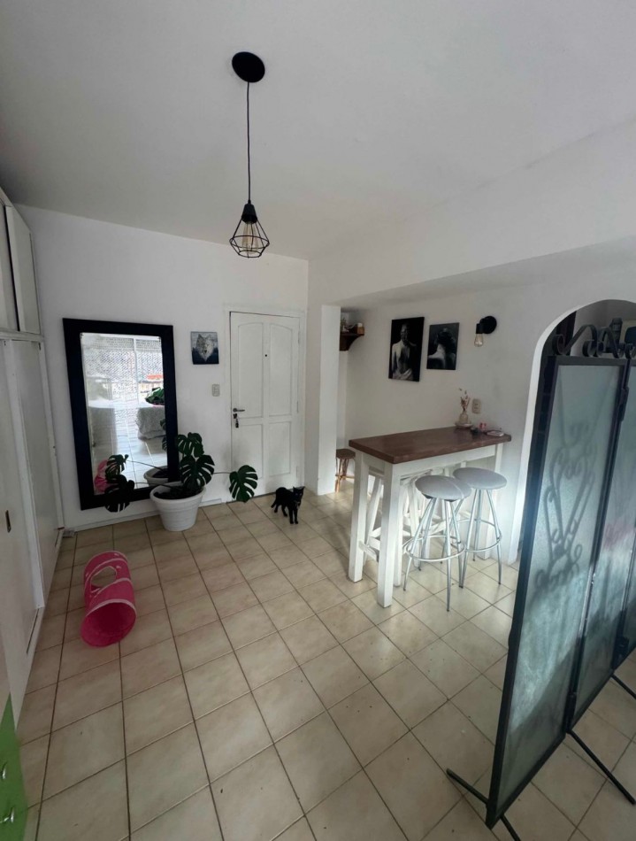 Venta de departamento monoambiente. Balcon saliente. Barrio Don Bosco