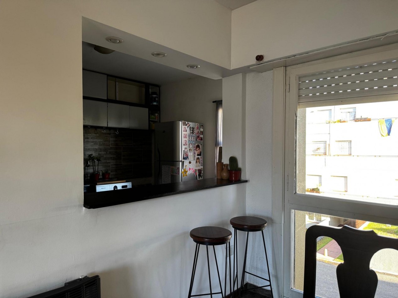 Venta de departamento cuatro ambientes con balcon terraza y vista abierta - San Carlos