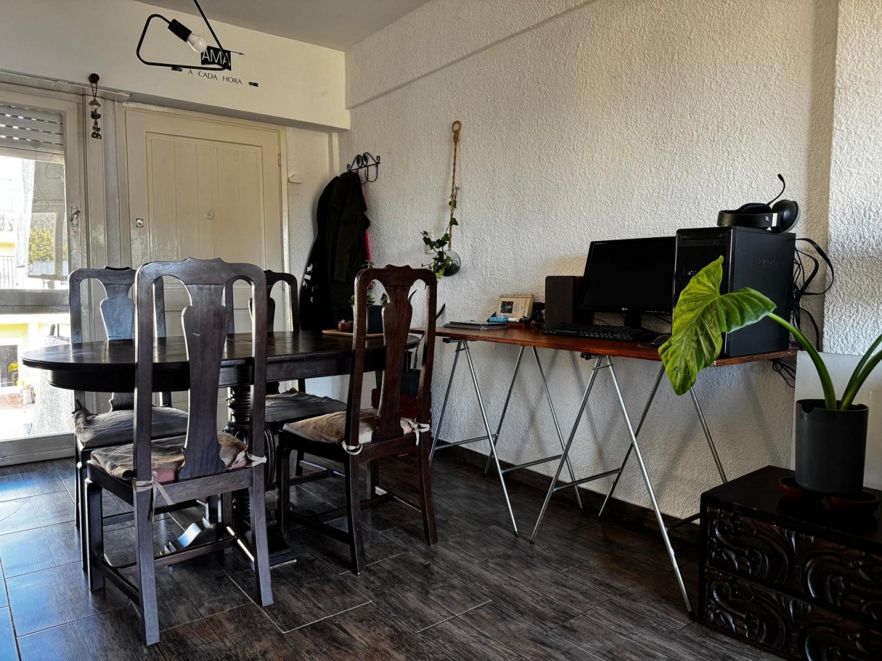 Venta de departamento cuatro ambientes con balcon terraza y vista abierta - San Carlos