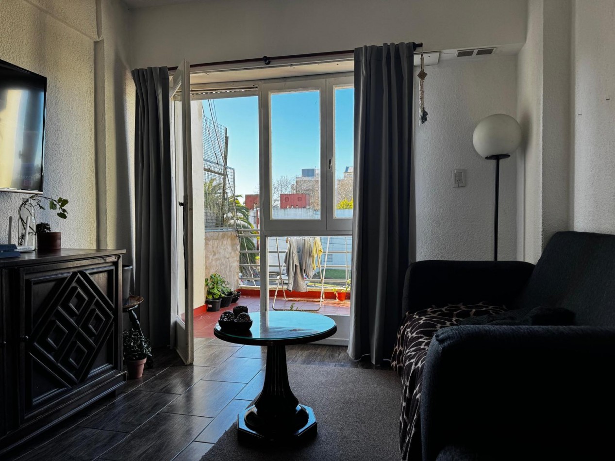 Venta de departamento cuatro ambientes con balcon terraza y vista abierta - San Carlos