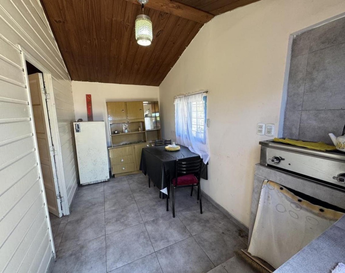 Venta de dos casas en un mismo terreno con todos los servicios. OPORTUNIDAD UNICA