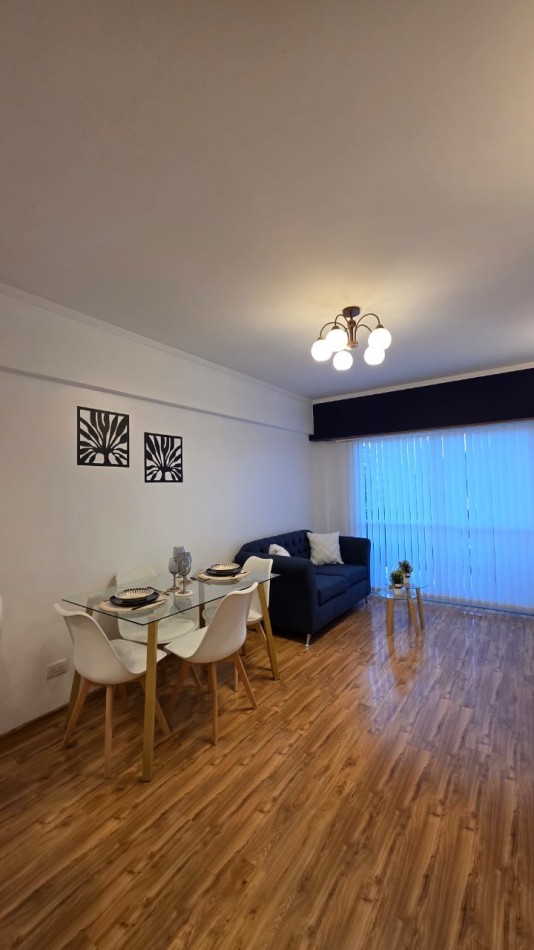 venta de departamento 3 ambientes a la calle con balcon y cochera. PLAZA MITRE