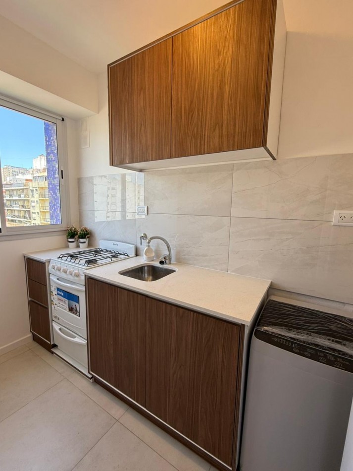 Venta de departamento con ventanal a la calle