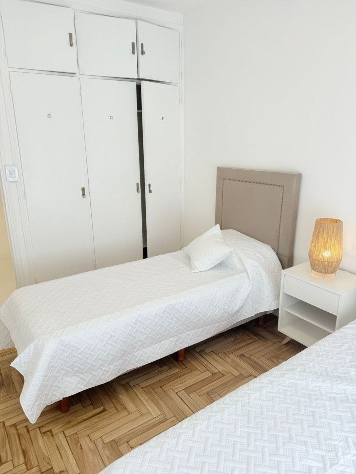 Venta departamento 3 ambientes, 68 metros + balcon. Reciclado hecho a nuevo 