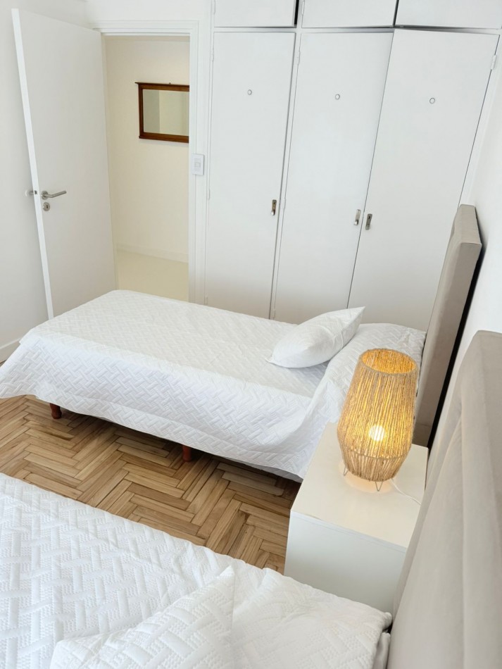 Venta departamento 3 ambientes, 68 metros + balcon. Reciclado hecho a nuevo 