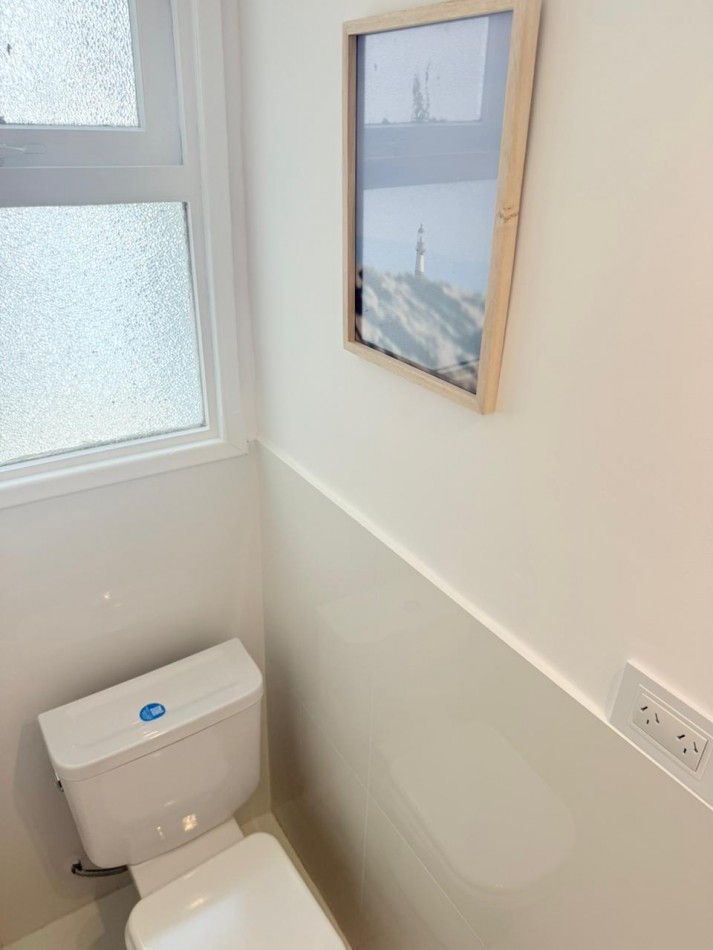 Venta departamento 3 ambientes, 68 metros + balcon. Reciclado hecho a nuevo 