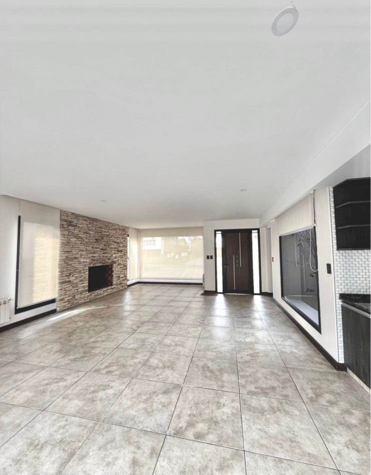 Venta de Casa en RUMENCO lote de 734 m² | Diseño, confort y verde