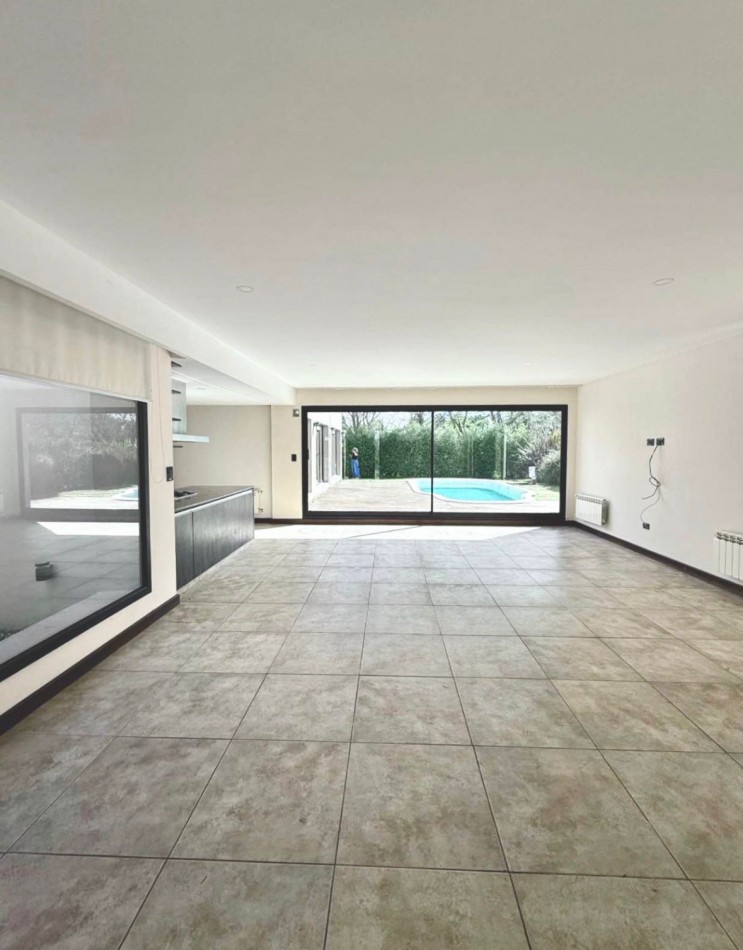 Venta de Casa en RUMENCO lote de 734 m² | Diseño, confort y verde