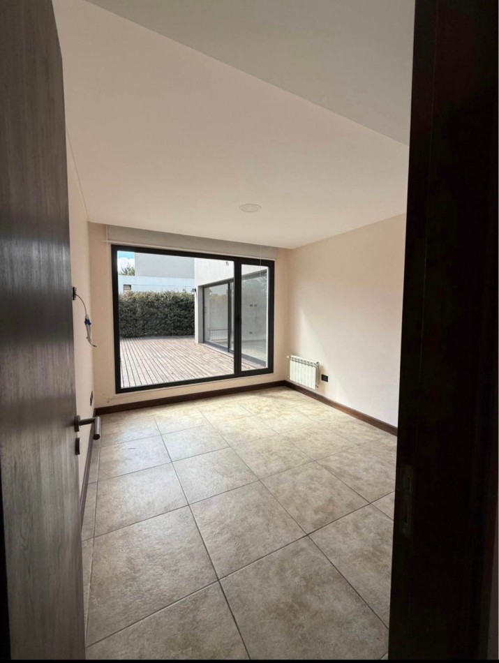 Venta de Casa en RUMENCO lote de 734 m² | Diseño, confort y verde