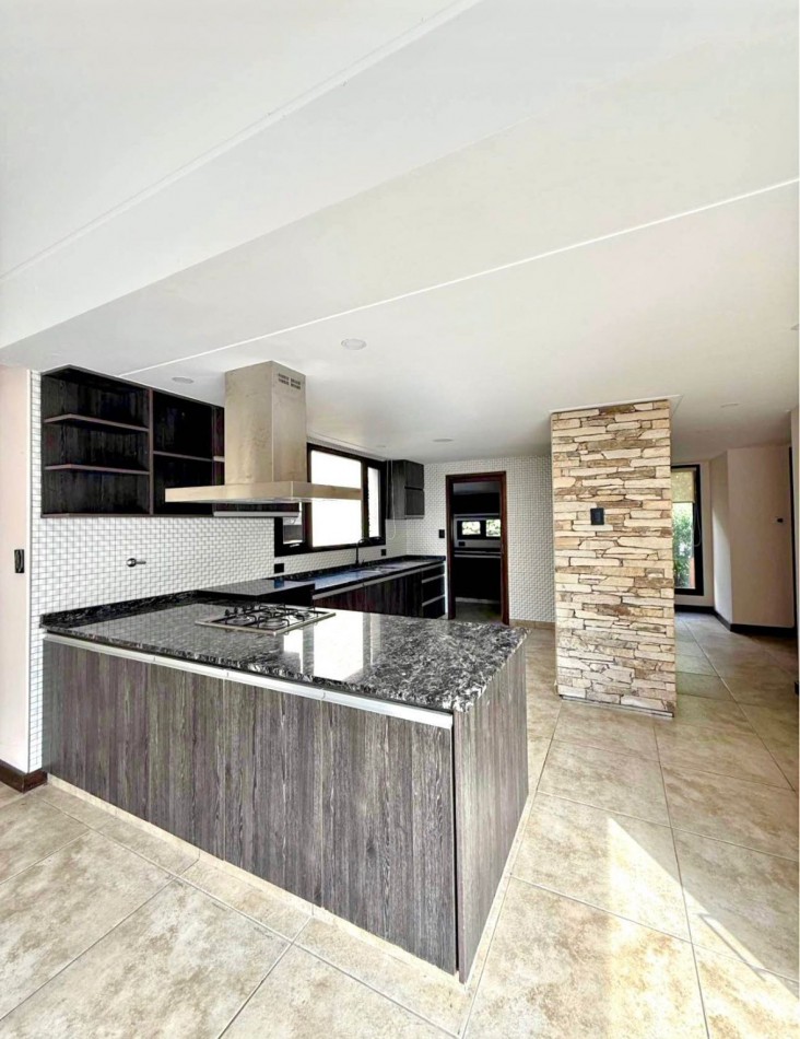 Venta de Casa en RUMENCO lote de 734 m² | Diseño, confort y verde