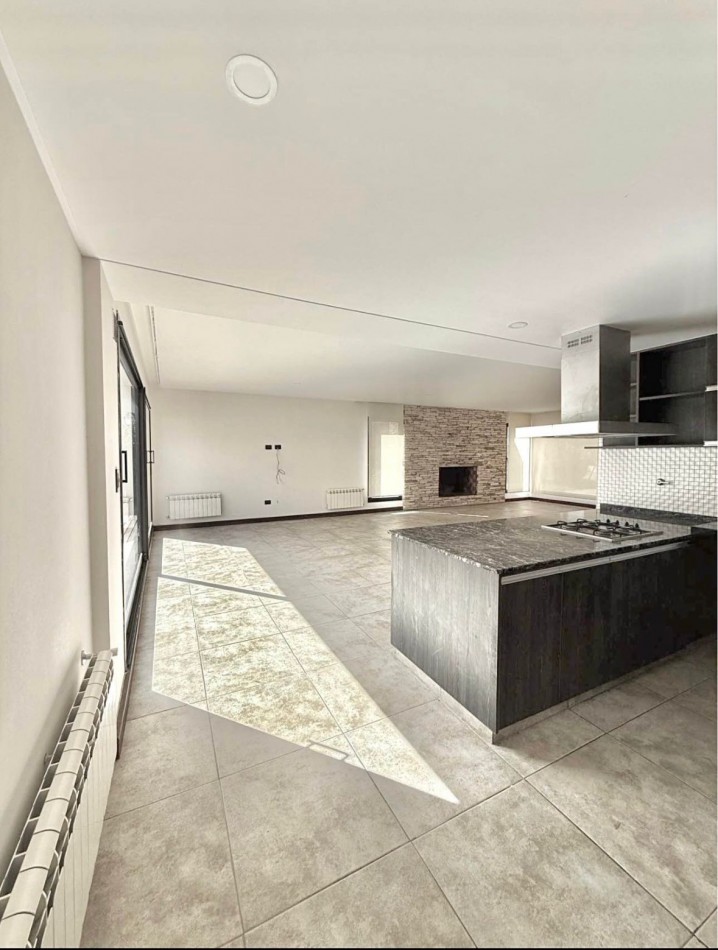 Venta de Casa en RUMENCO lote de 734 m² | Diseño, confort y verde