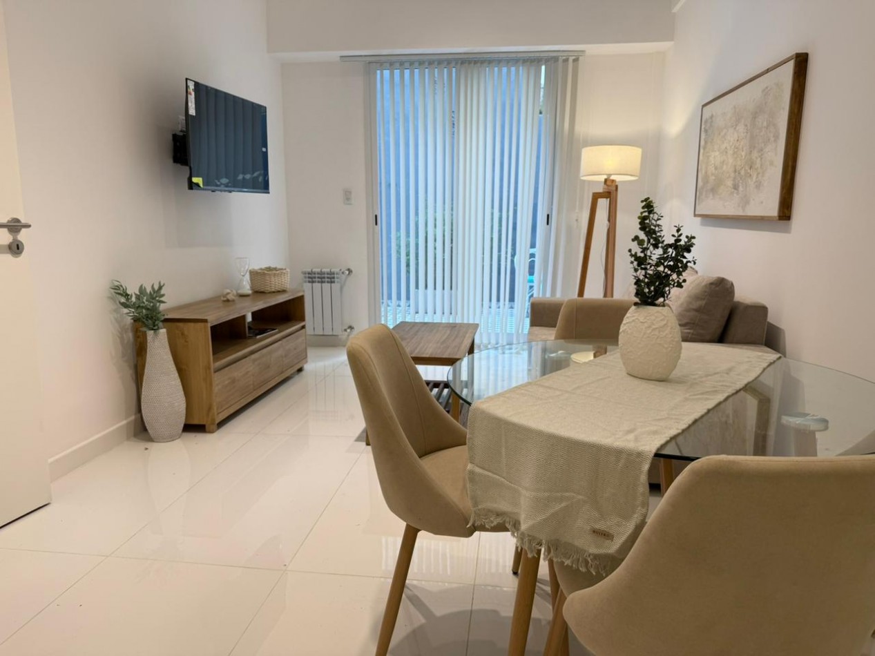 Venta de departamento 3 ambientes con dos patios. RECICLADO