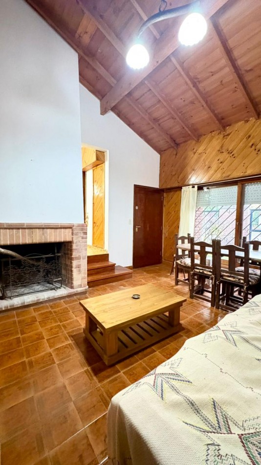 Venta de casa seis ambientes, La Lucila Del Mar