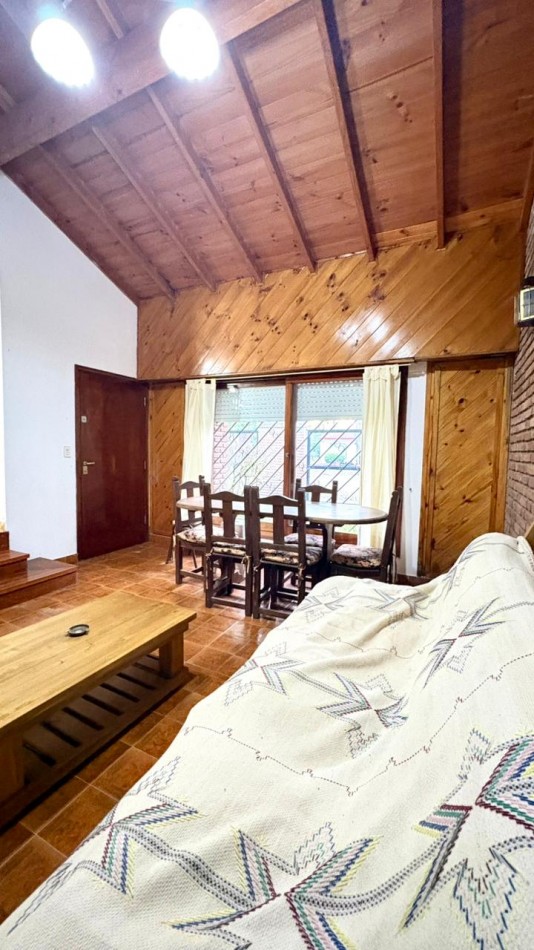 Venta de casa seis ambientes, La Lucila Del Mar