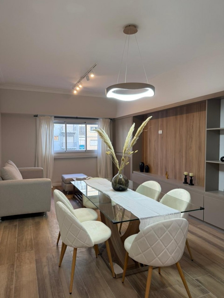 Venta Departamento 3 ambientes reciclado y amoblado a metros del mar