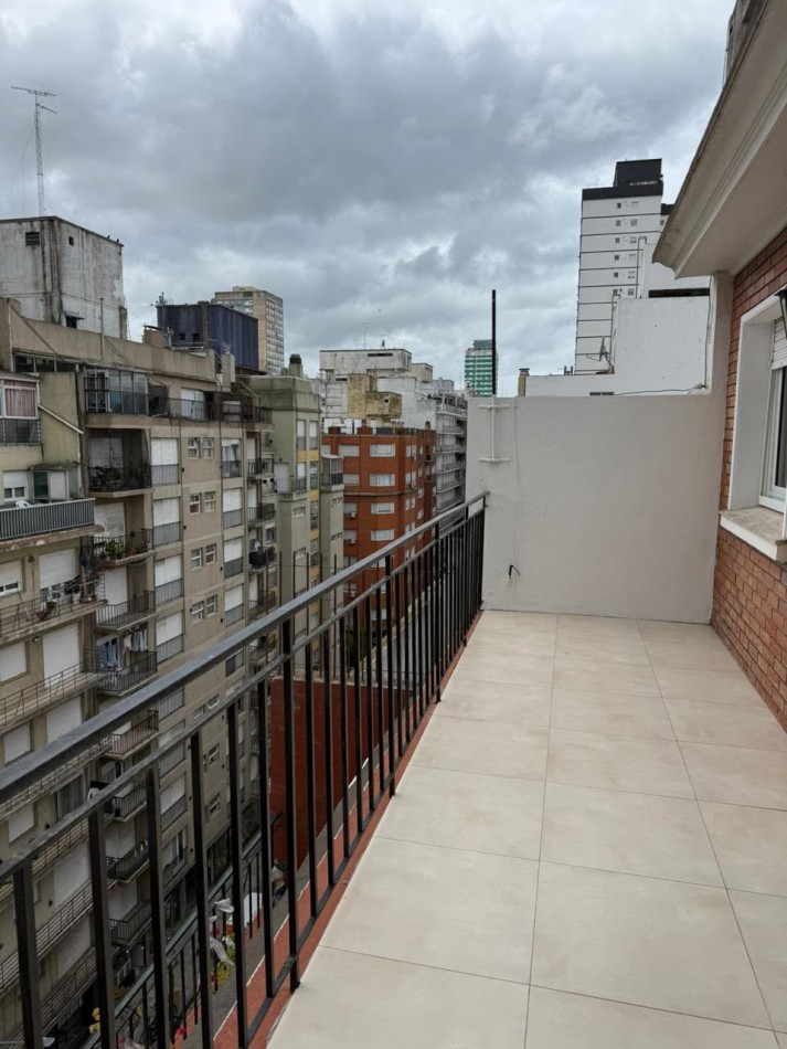 Venta Departamento de 3 Ambientes con Dependencia y Balcon Terraza