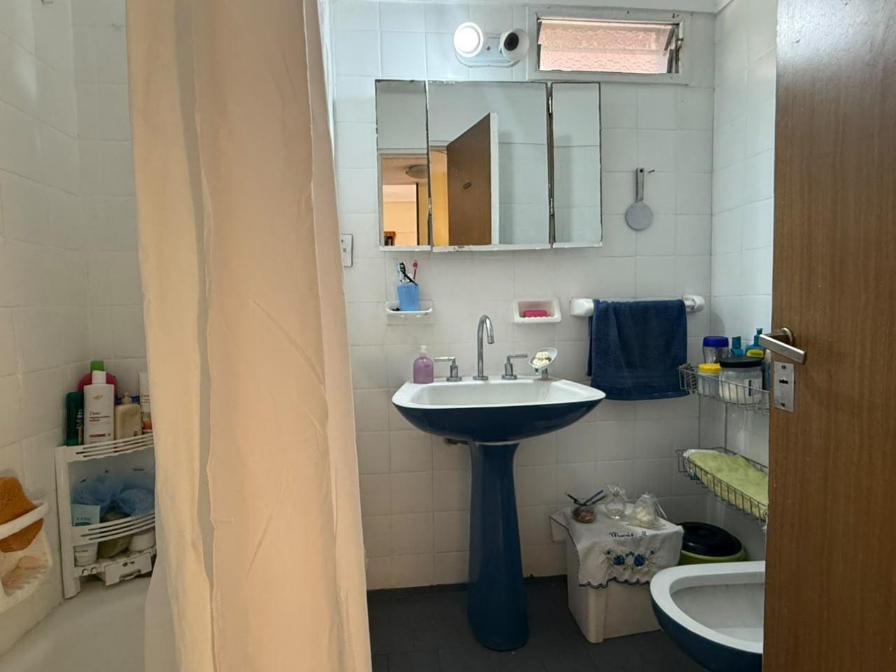 Venta de departamento 3 ambientes con dos patios- 