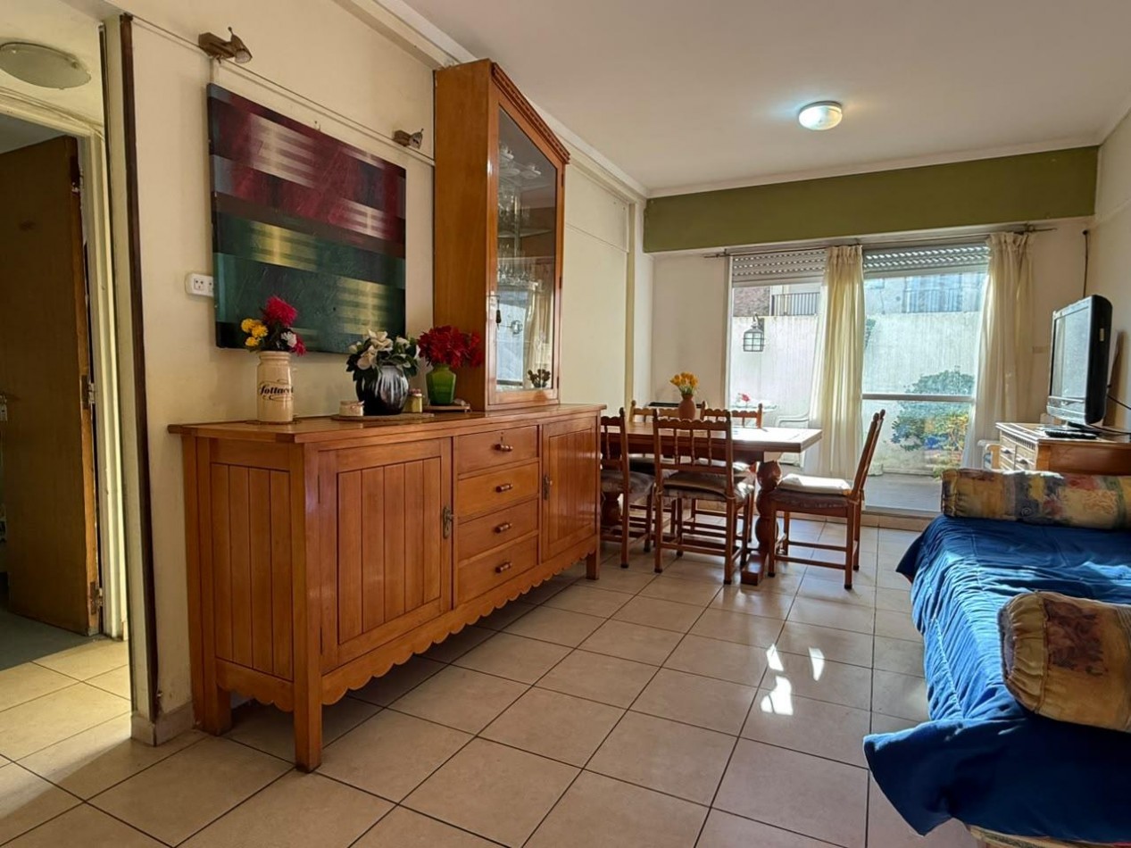 Venta de departamento 3 ambientes con dos patios- 