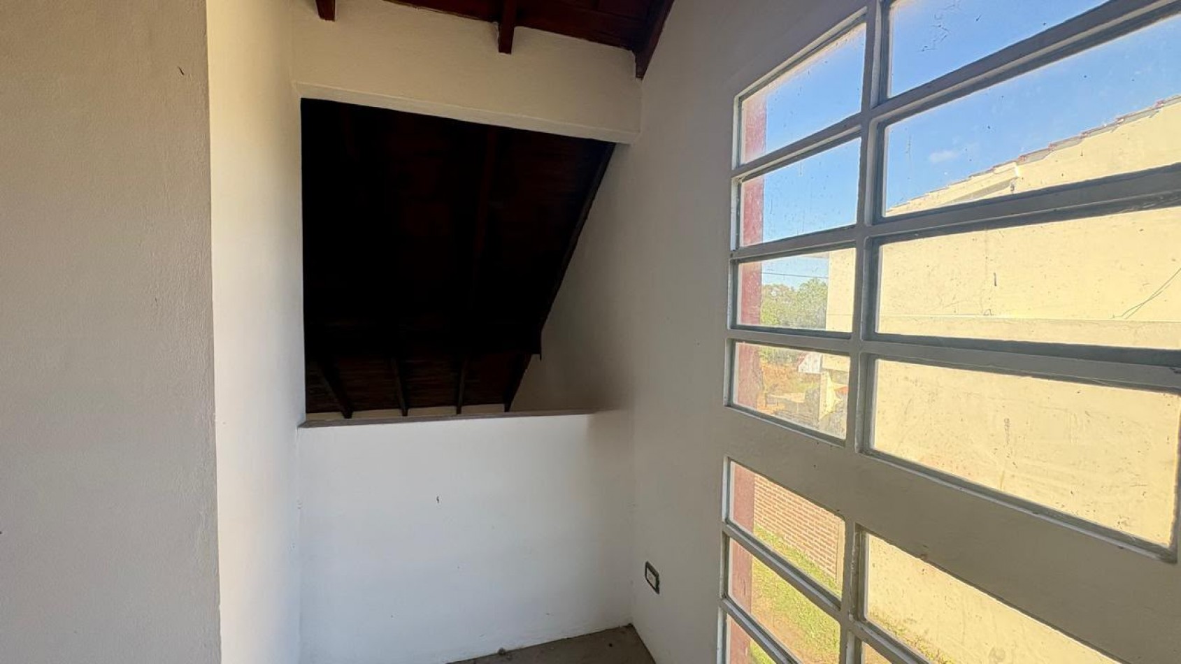 Venta de casa 4 ambientes con gran parque y vista al mar- Santa clara del Mar