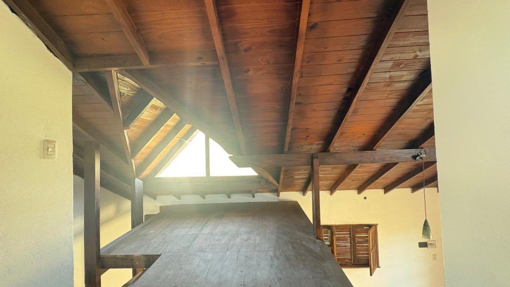 Venta de casa 4 ambientes con gran parque y vista al mar- Santa clara del Mar