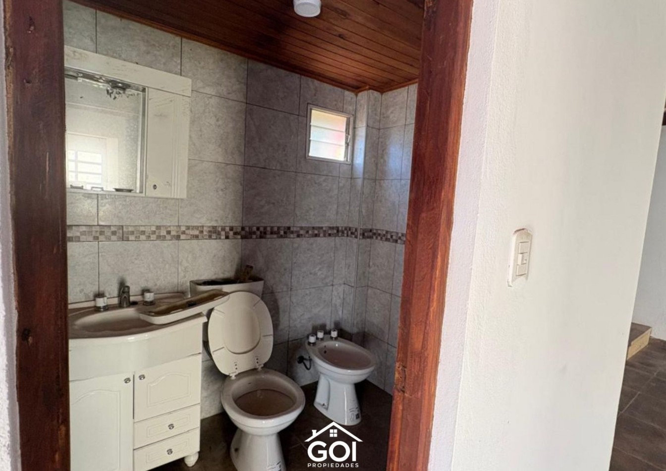 Venta de casa 4 ambientes con gran parque y vista al mar- Santa clara del Mar