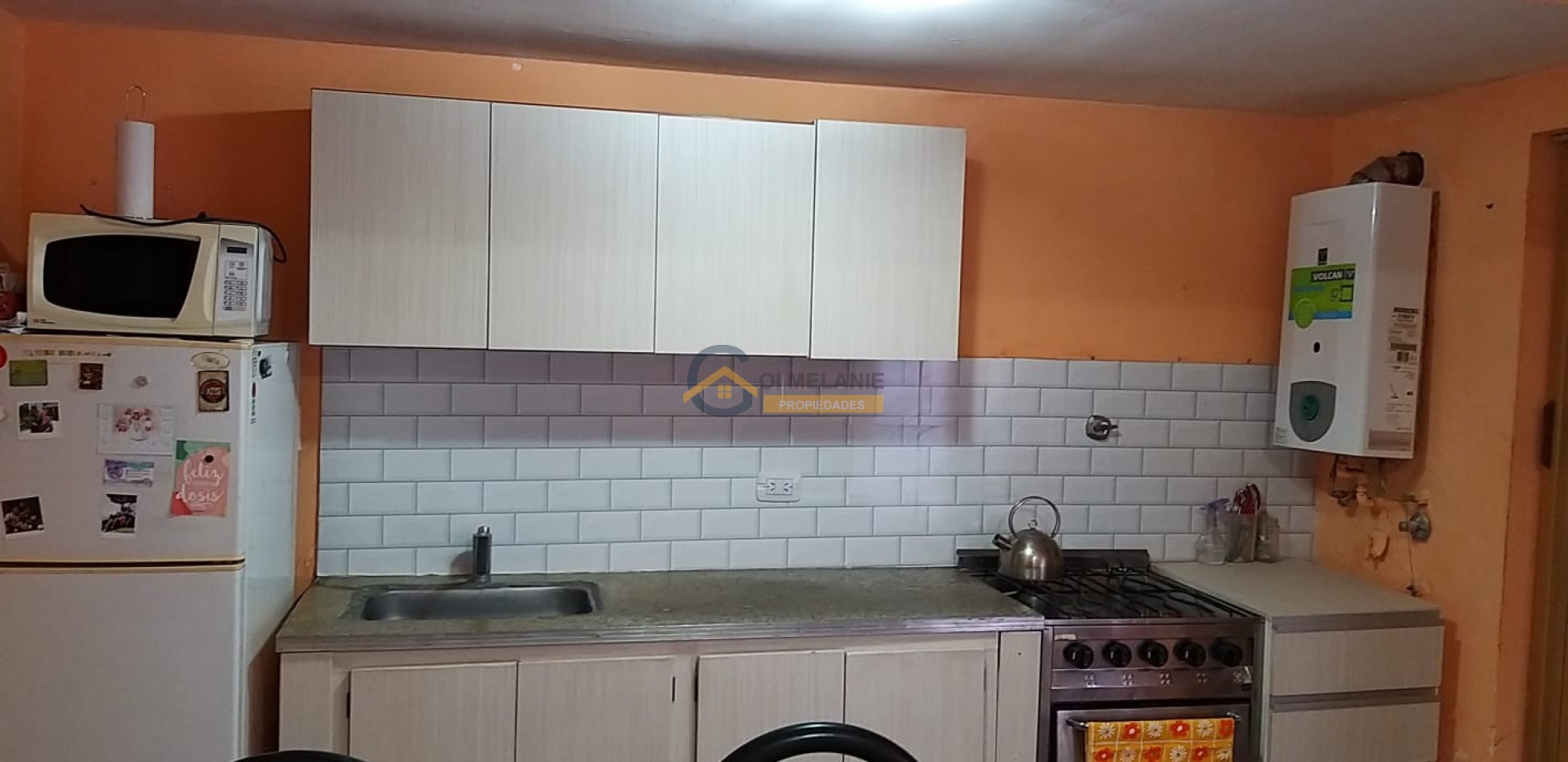 Venta de departamento 3 ambientes, zona Los Pinares