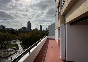 Departamento 4 ambientes a la calle con balcon terraza y cochera