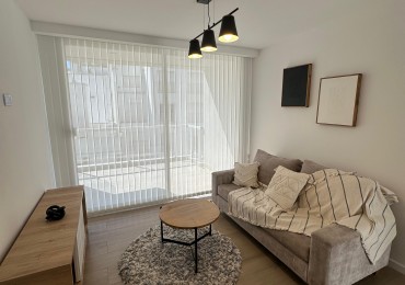 Venta de departamento 2 ambientes  a la calle, con balcon vista lateral al mar 