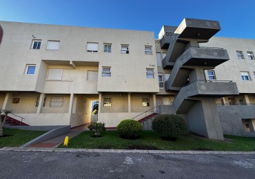 Venta de departamento cuatro ambientes con balcon terraza y vista abierta - San Carlos