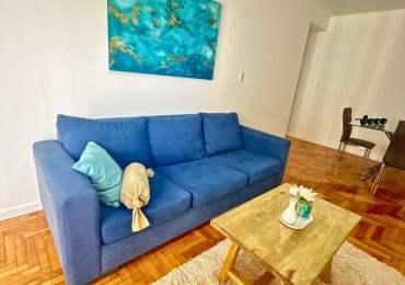 Venta de departamento dos ambientes con dependencia al frente y balcon. 