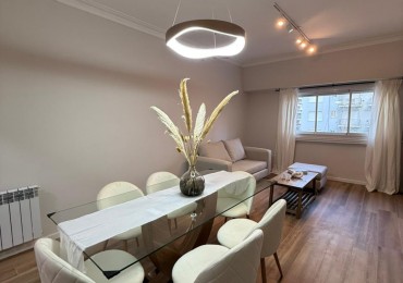 Venta Departamento 3 ambientes reciclado y amoblado a metros del mar