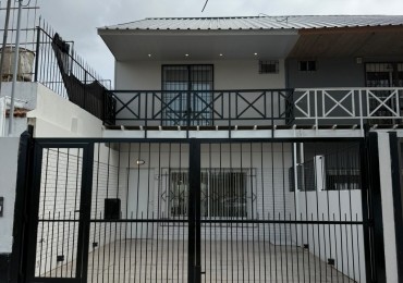 Venta Duplex 4 ambientes con cochera en Parque Luro - Apto credito