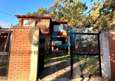 Venta de casa seis ambientes, La Lucila Del Mar